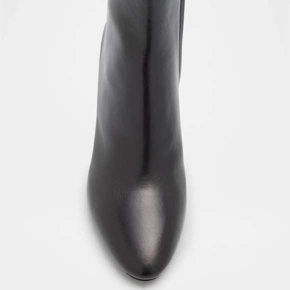 Saint Laurent
Lou Leather Ankle Booties - Picture 14 of 16